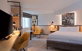 Holiday Inn Elstree Address 4*